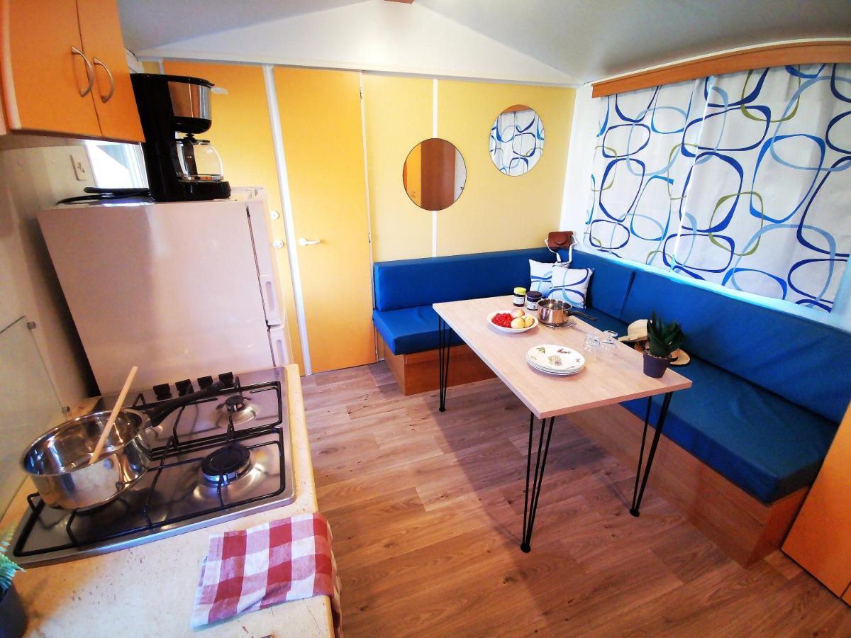 Camping Le Coin Charmant Chauzon エクステリア 写真