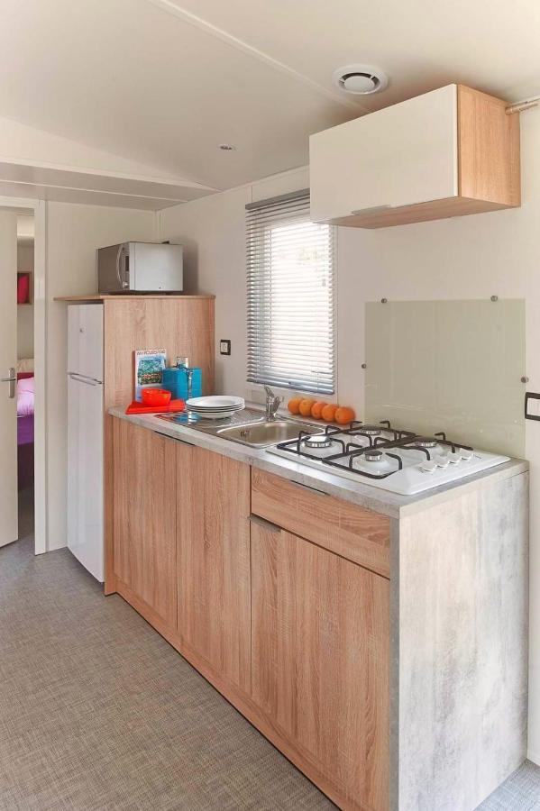 Camping Le Coin Charmant Chauzon エクステリア 写真