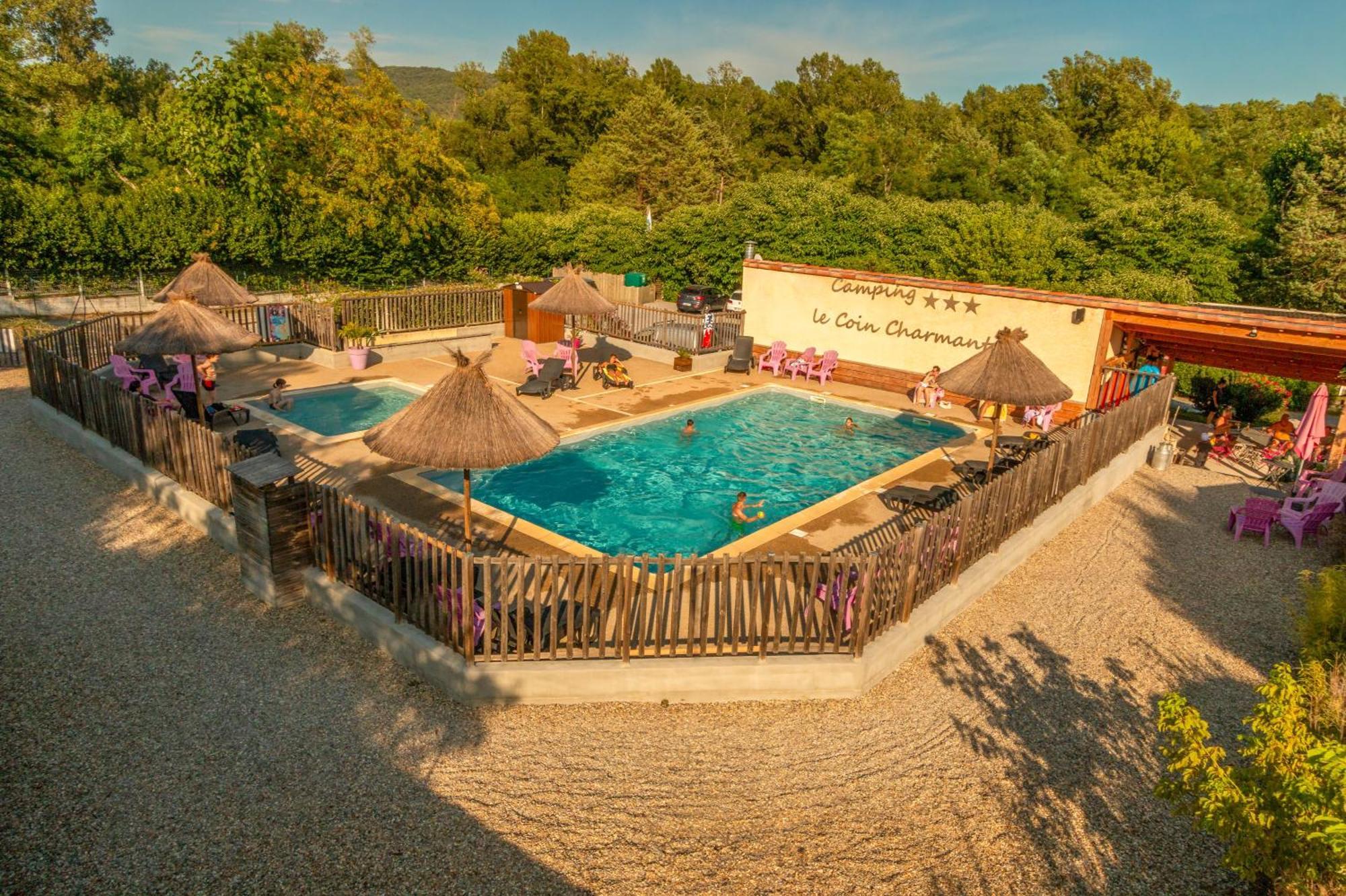Camping Le Coin Charmant Chauzon エクステリア 写真