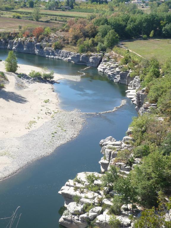 Camping Le Coin Charmant Chauzon エクステリア 写真