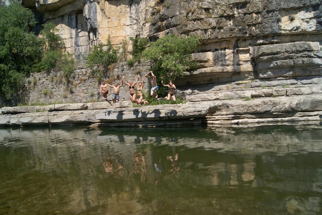 Camping Le Coin Charmant Chauzon エクステリア 写真